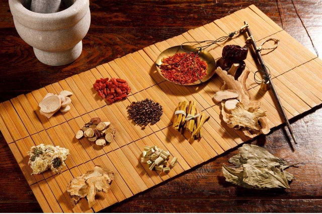 中藥材烘干新手段——除濕機(jī)干燥 中藥材烘干新手段——除濕機(jī)干燥