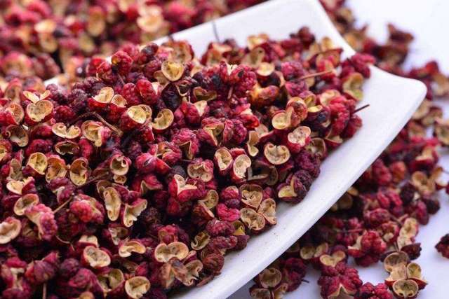 花椒干燥,高溫除濕機排濕提高含金量 花椒干燥,高溫除濕機排濕提高含金量